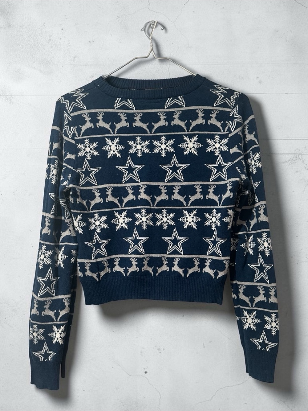 NFL Navy & White Dallas Cowboys Fair Isle Crew Cropped Sweater - Women - Picture 7 of 7